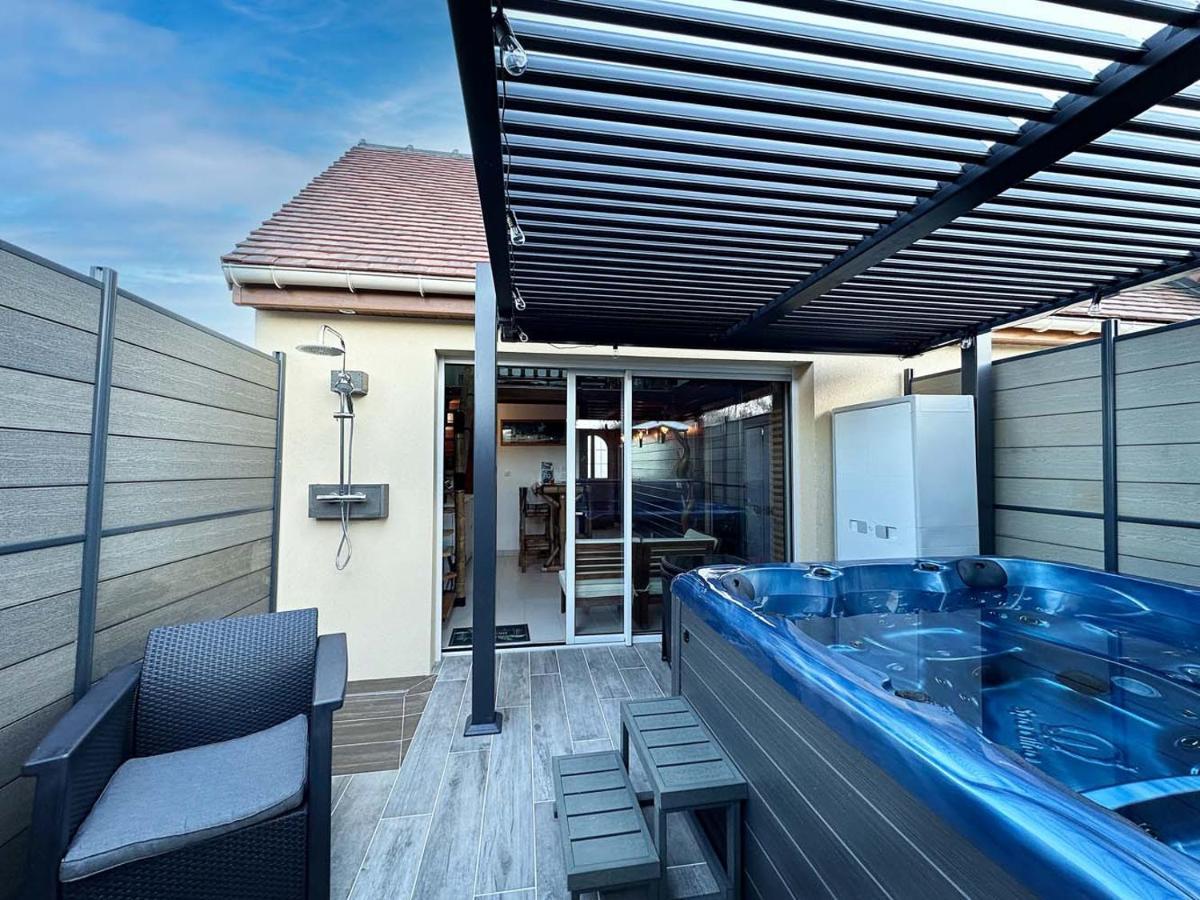 La Kaz Rhumantique Sauna And Spa Privatif La Rivière-Saint-Sauveur Eksteriør bilde